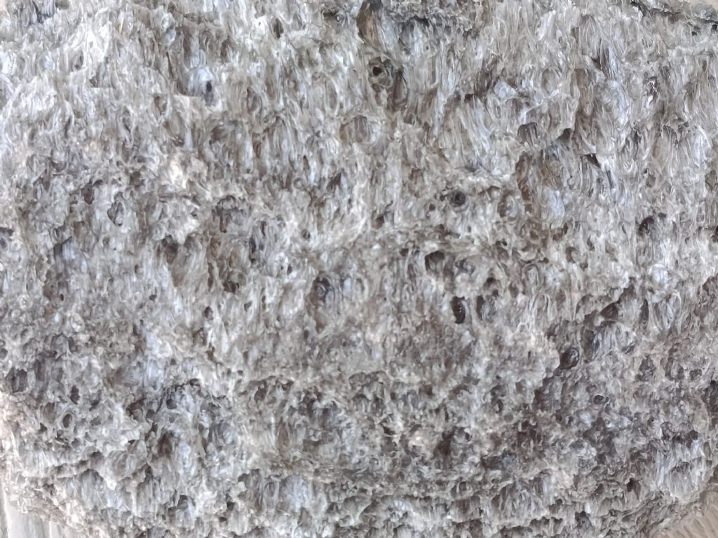 Roccia o cos''altro?